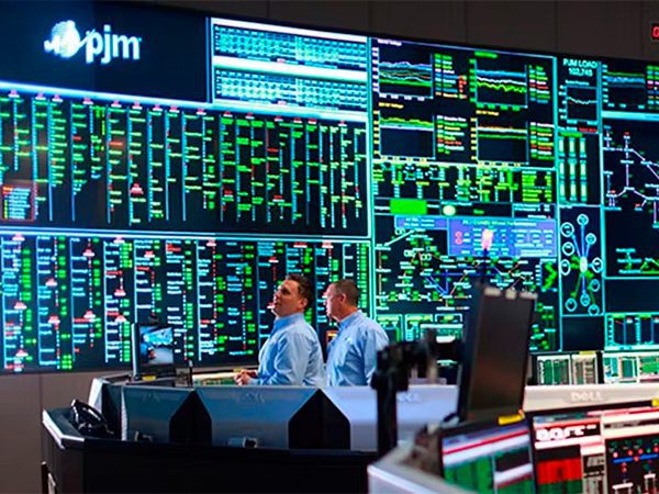 Крупные компании под влиянием администрации США инвестируют в ИИ-инфраструктуру до $100 млрд